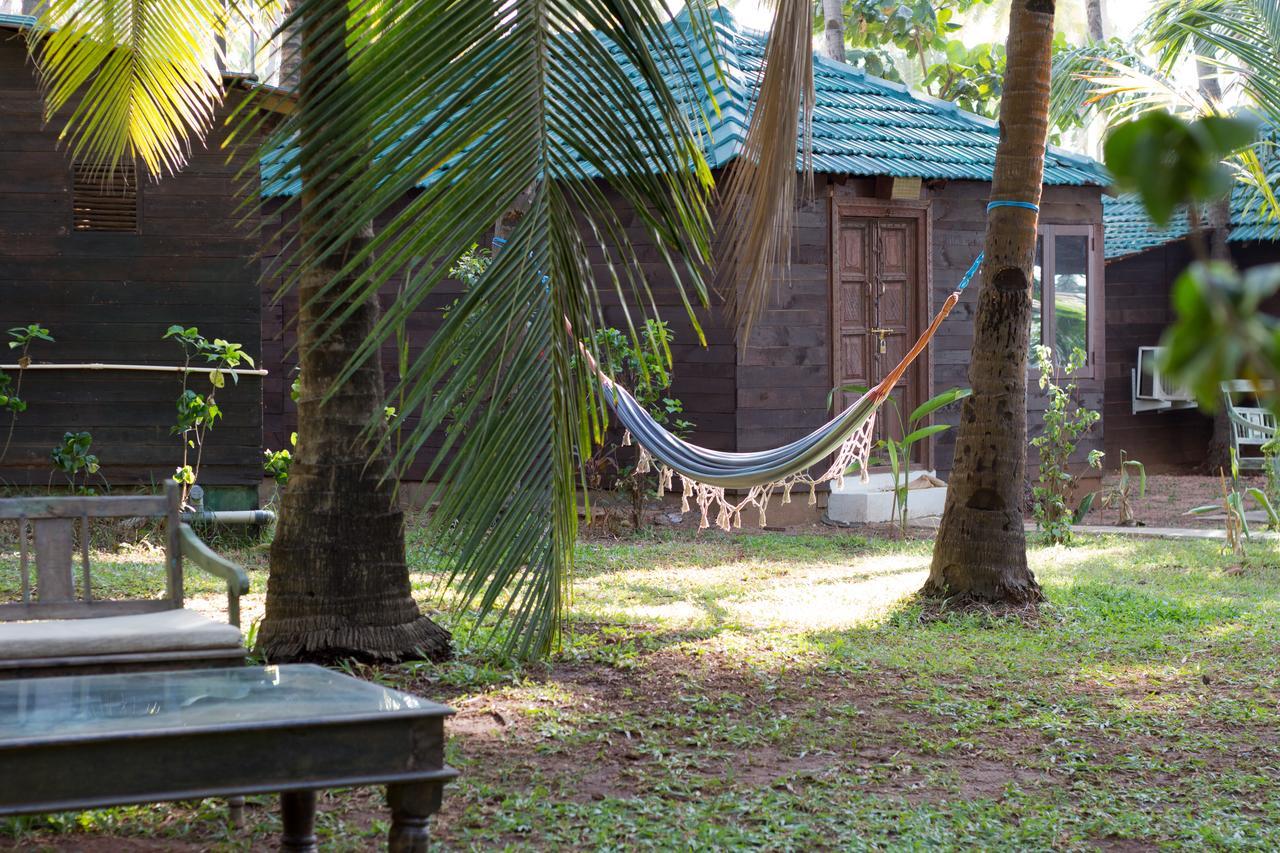 Leela Cottages Morjim Exterior photo